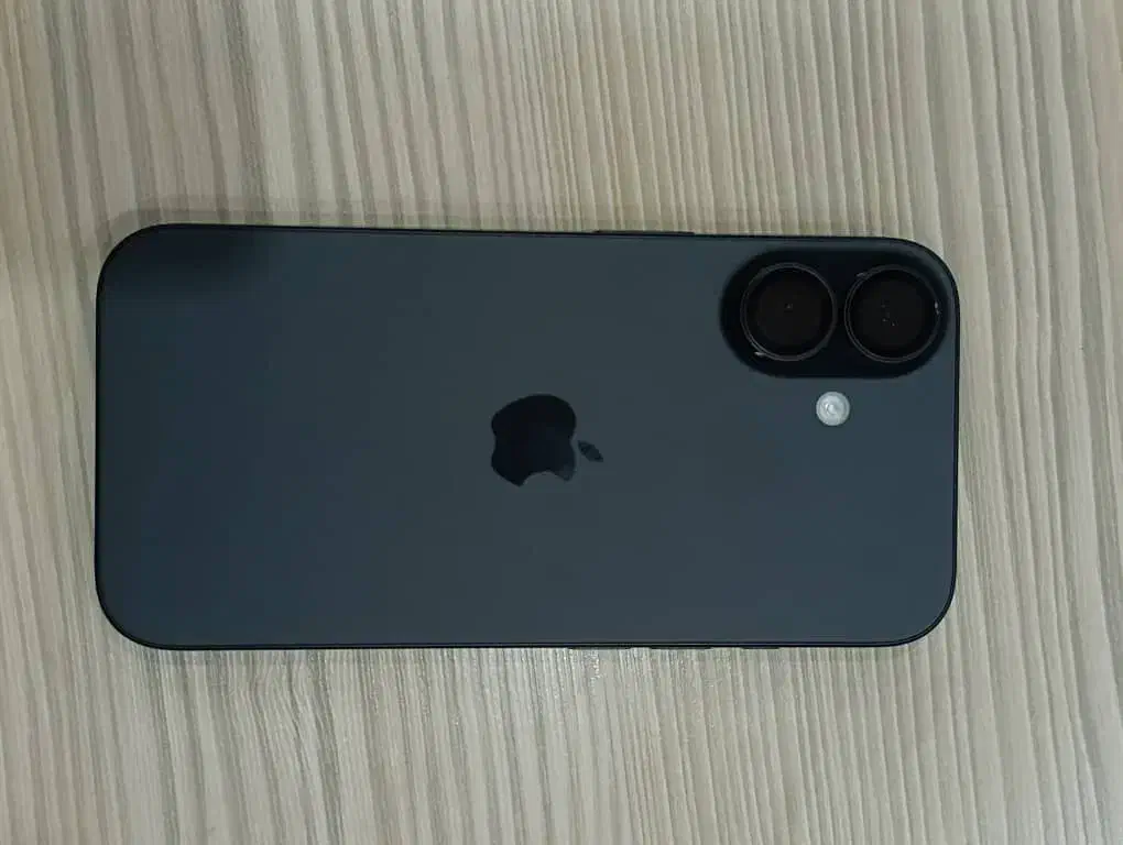 iPhone 16 ۱۲۸|موبایل|تبریز, |دیوار