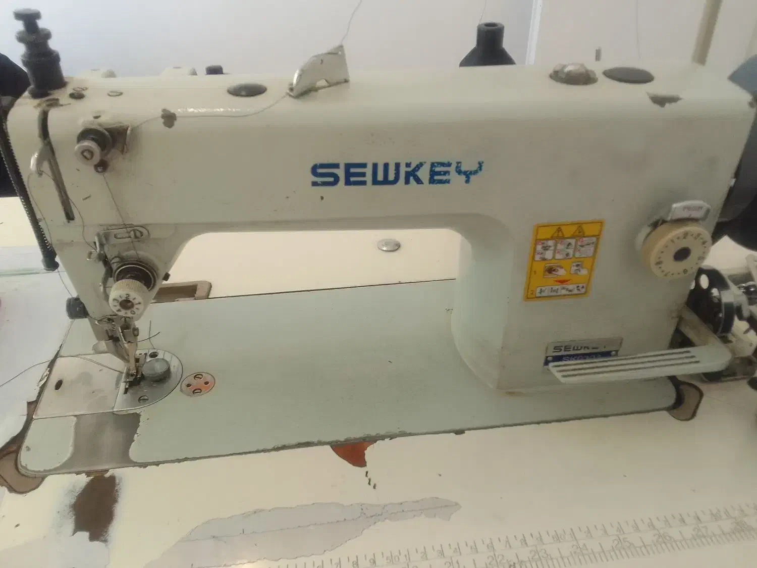 چرخ دوپایه|چرخ خیاطی و ریسندگی|ماهدشت, |دیوار