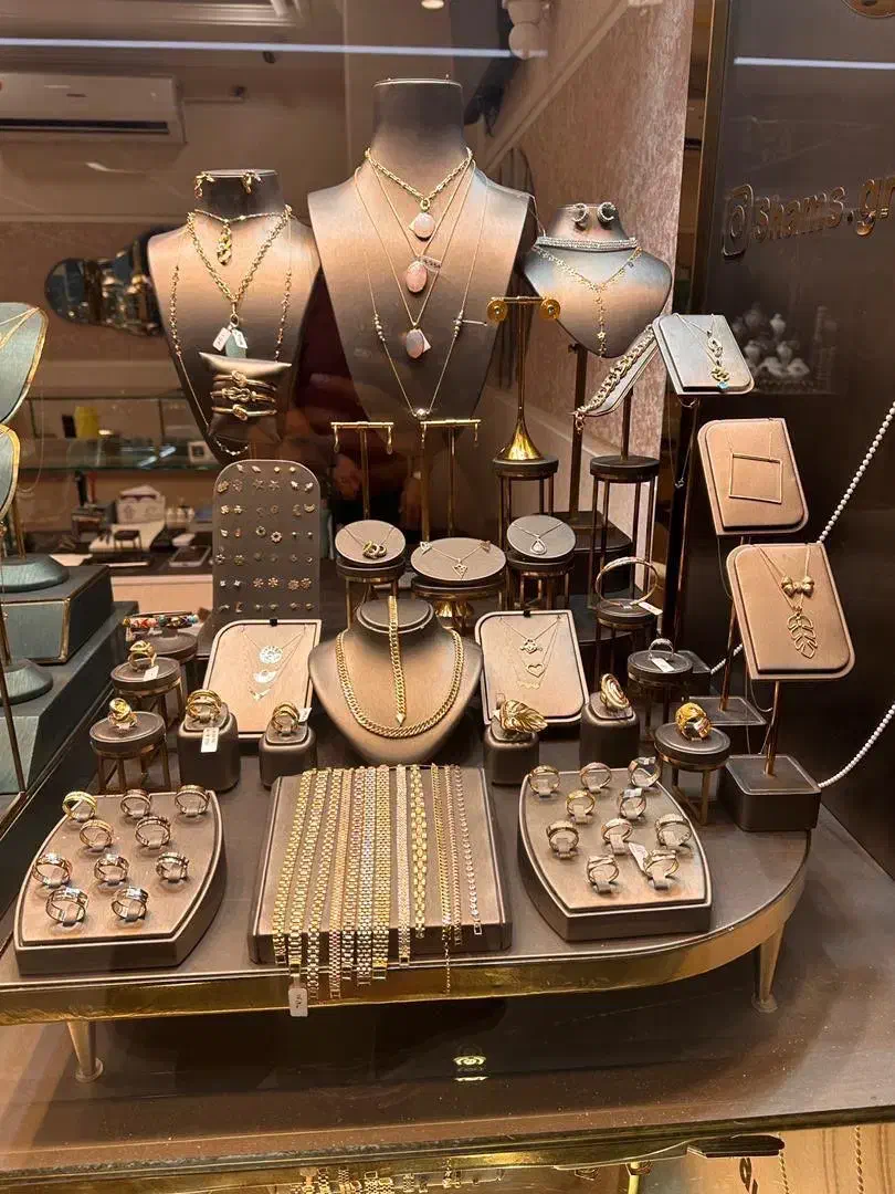 ویترین و مانکن مغازه طلا فروشی|فروشگاه و مغازه|تهران, سازمان آب|دیوار