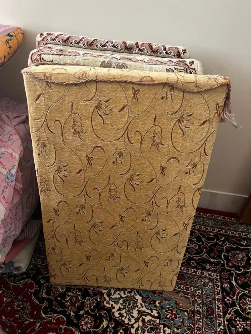 متکا|رختخواب، بالش، پتو|اصفهان, کنگاز|دیوار