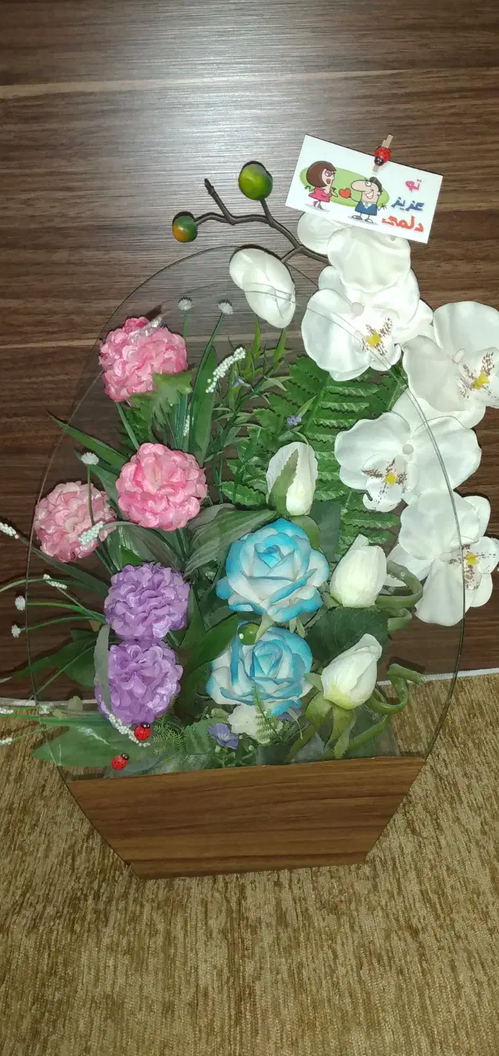 تعدادی باکس گل مصنوعی|گل مصنوعی|خمینیشهر, |دیوار