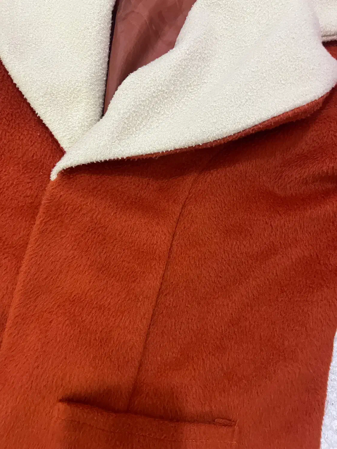 پالتوهای فری سایز مناسب برای هرسایزی|لباس|میانه, |دیوار