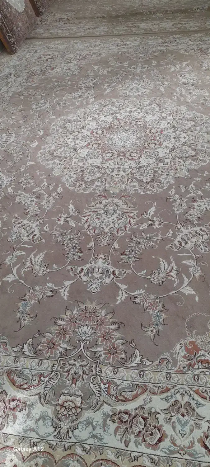 سه عدد فرش 12 متری شبیه هم|فرش|ملک‌آباد, |دیوار