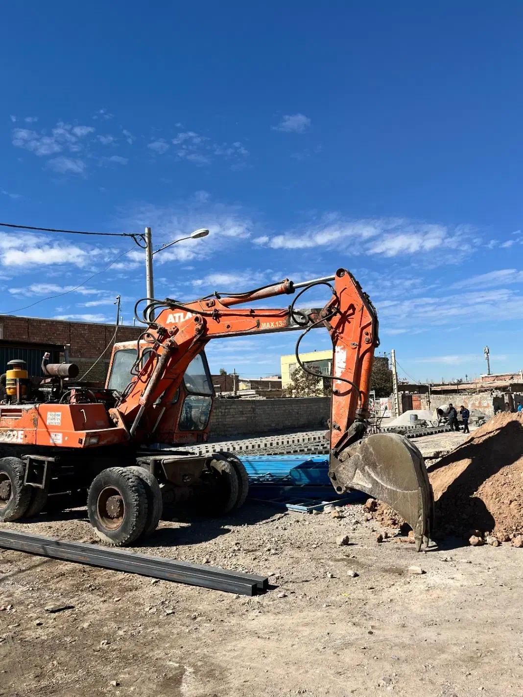 بیل مکانیکی اطلس ۳۰۲|خودرو سنگین|کرمان, |دیوار