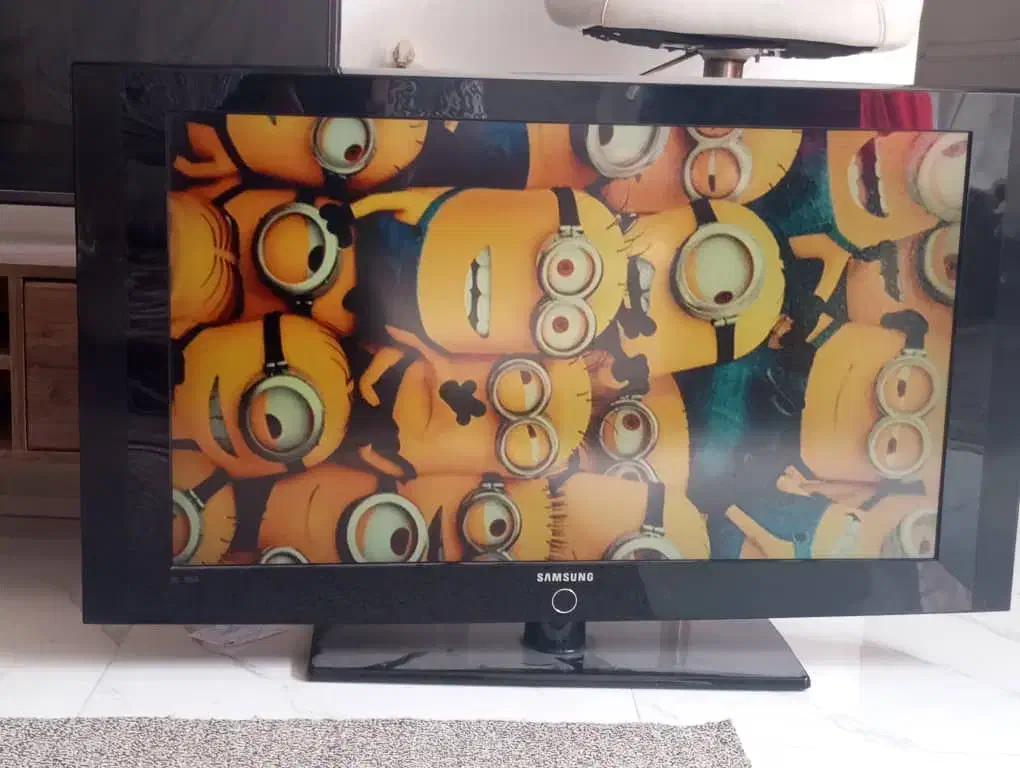 ال سی دی ۴۰ اینچ|تلویزیون و پروژکتور|شیراز, گویم|دیوار