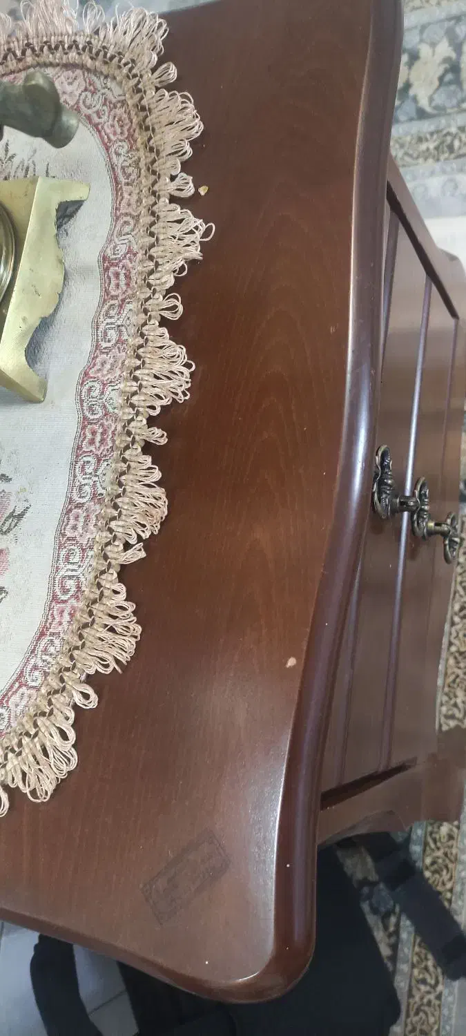 میز مناسب زیر گرام و سماور ذغالی|بوفه، ویترین، کنسول|قرچک, شهرک طلائیه|دیوار