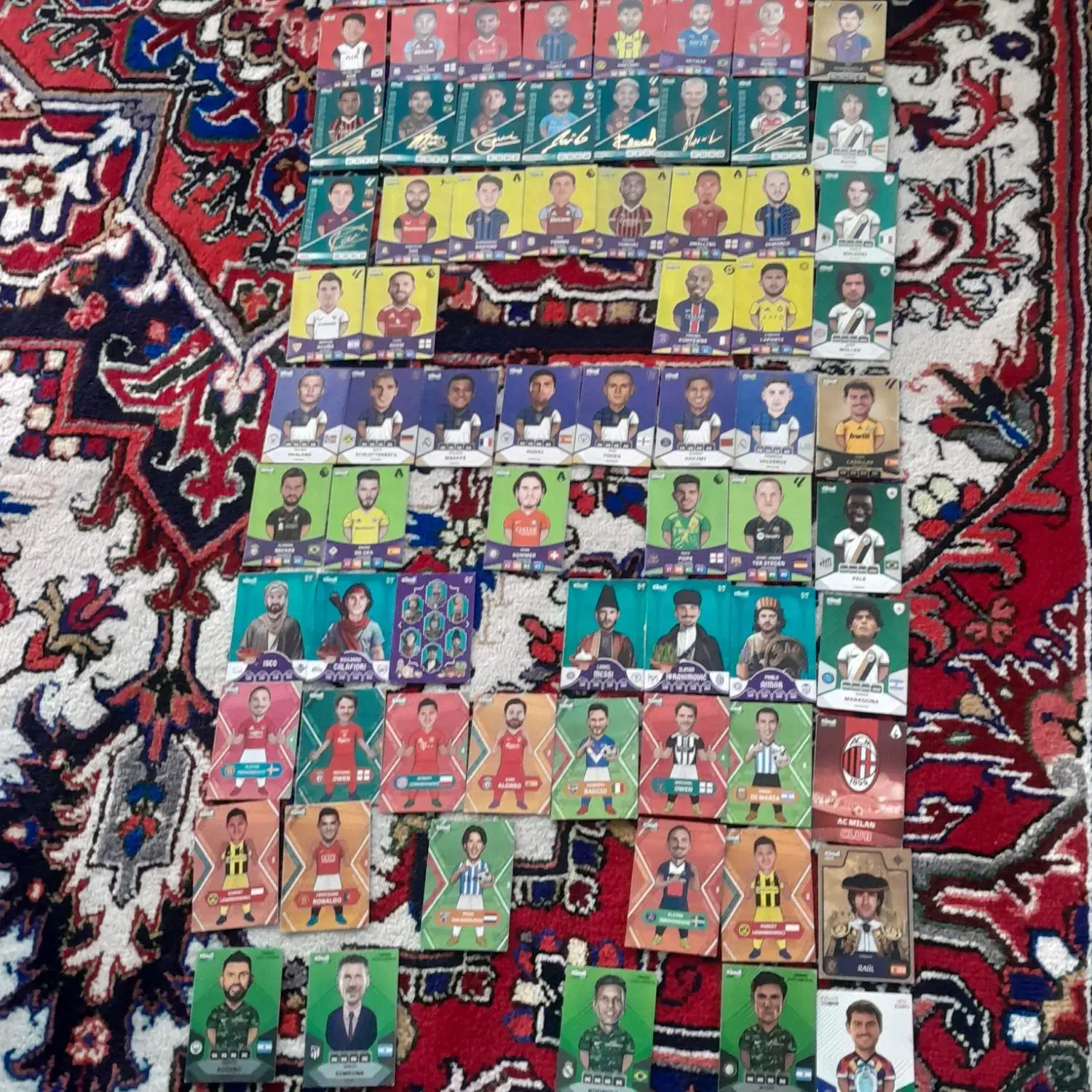 تعدادی کیمدی|اسباببازی|سراب, |دیوار