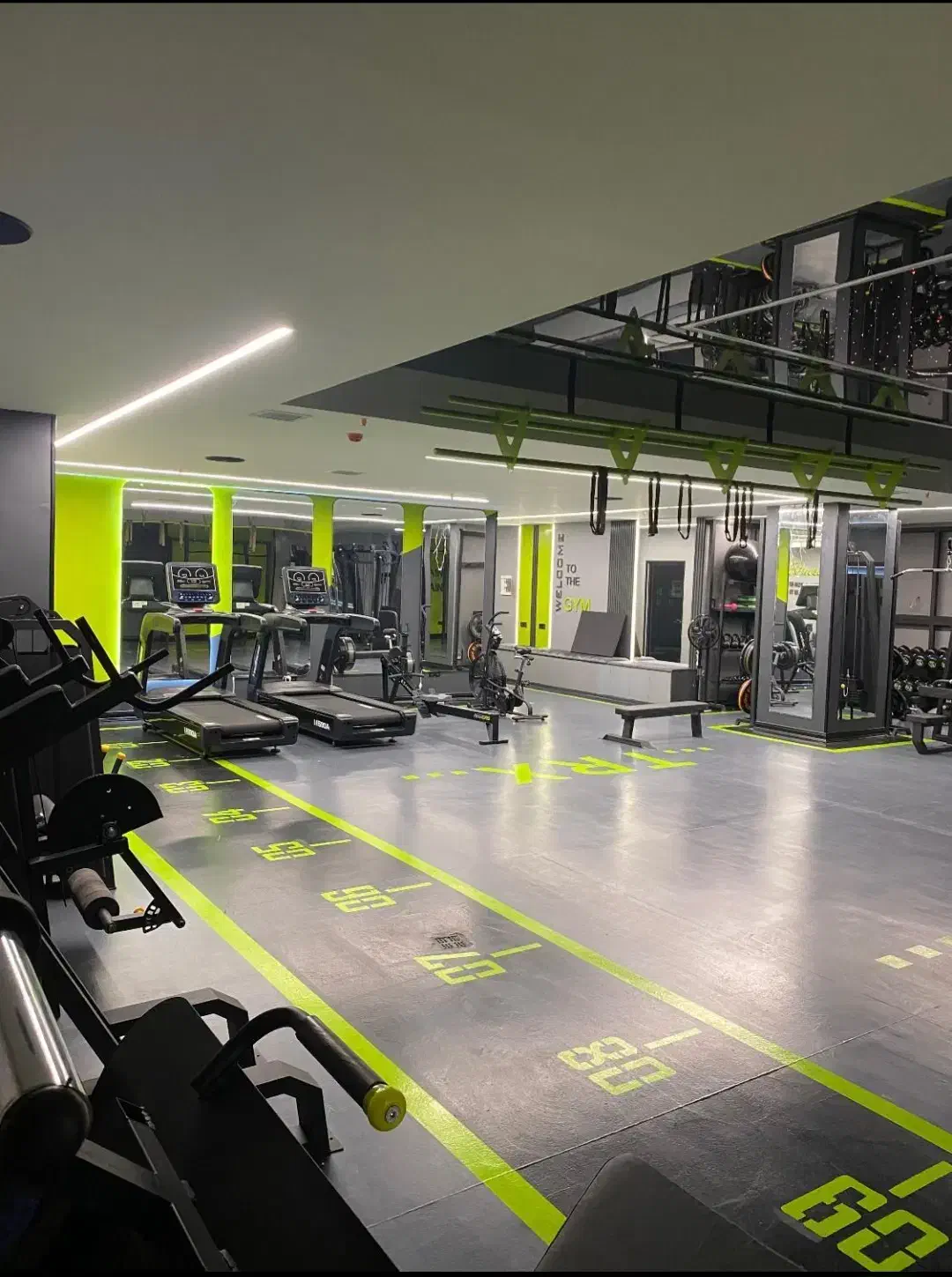 ۲۴۰متر آجودانیه/مدرن/۳مستر