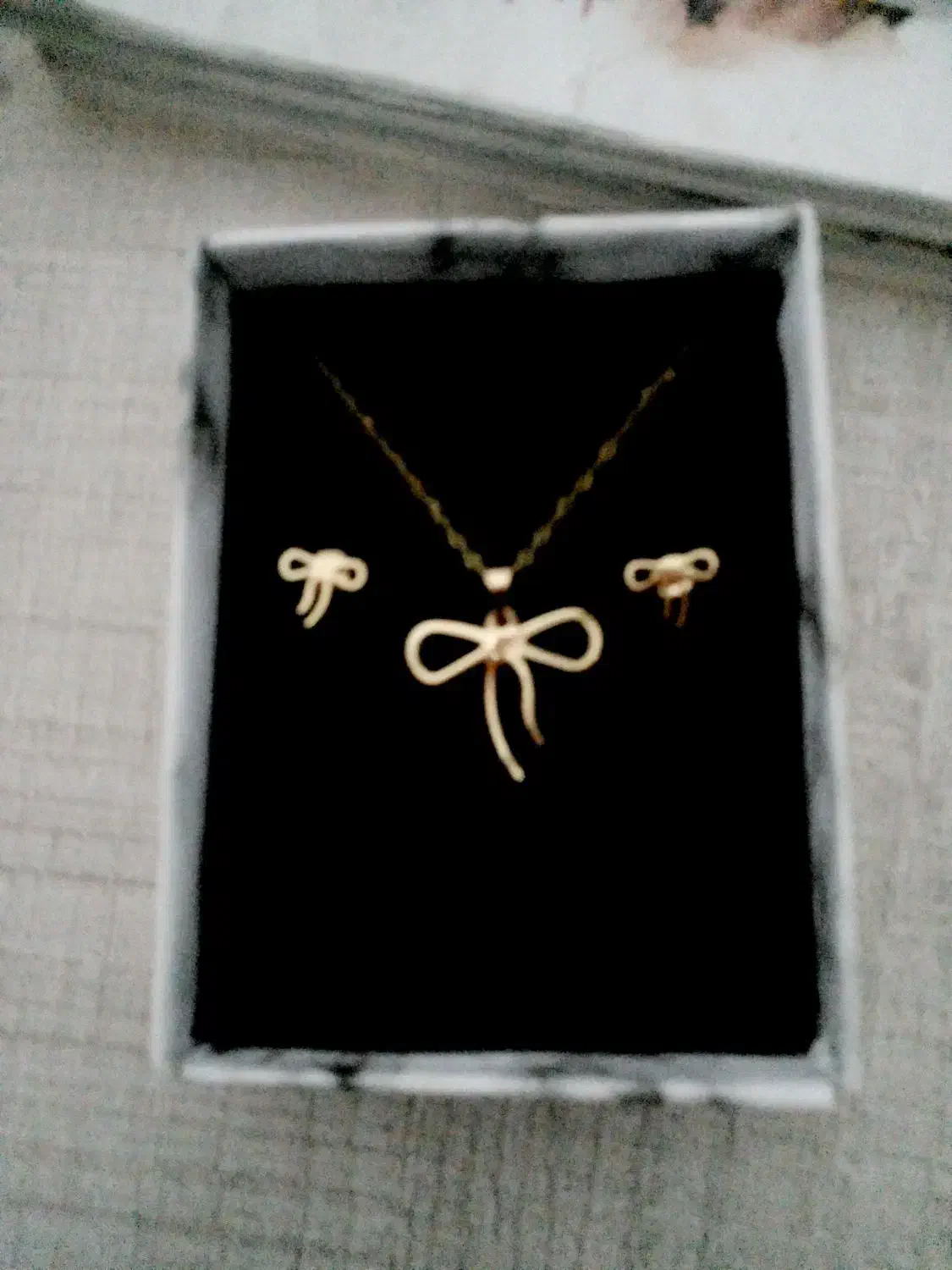 گردنبند|بدلیجات|فومن, |دیوار