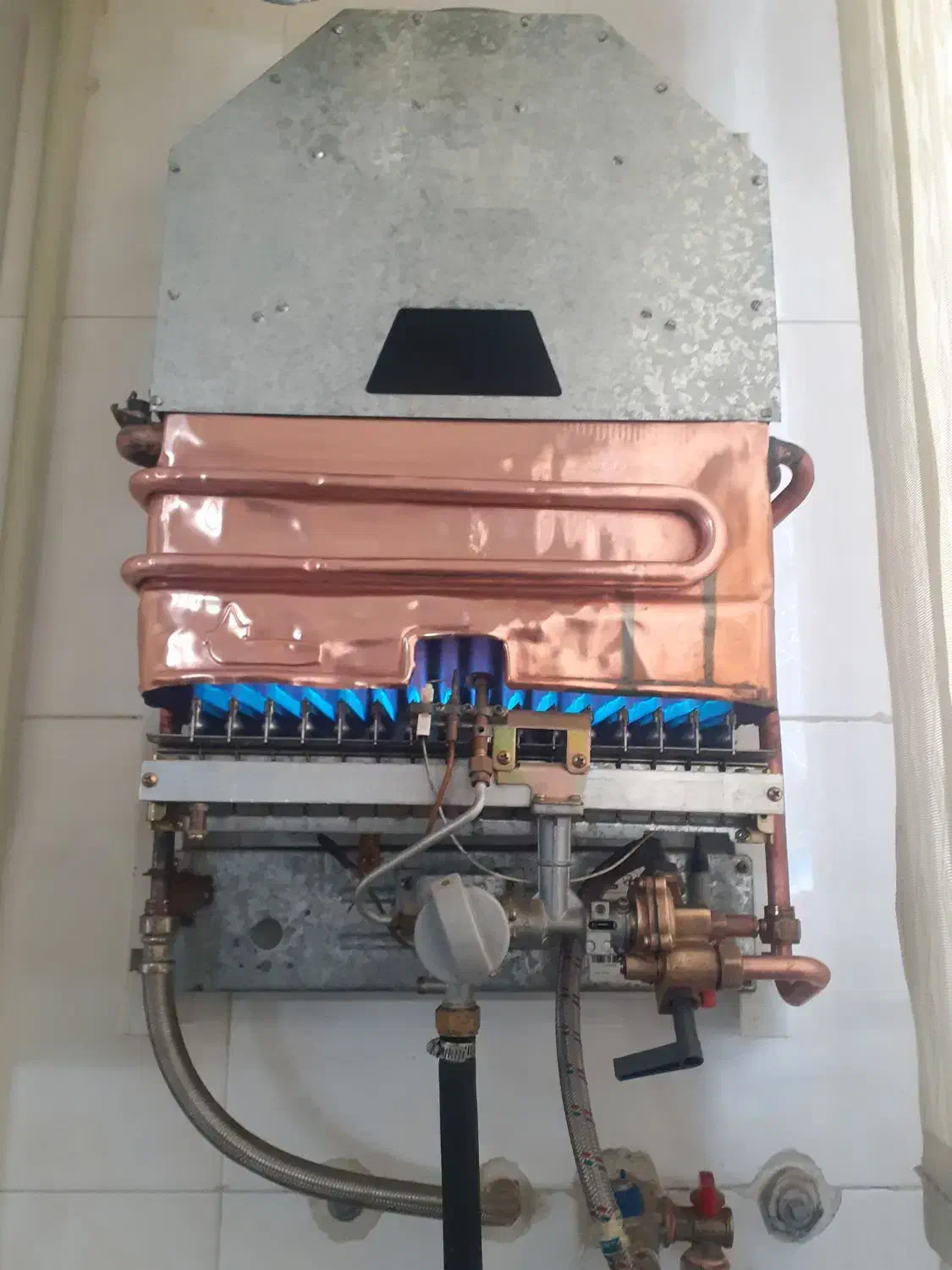 سرویس تعمیرات و ابگرمکن بوتان و بخاری تخصصی کامل|خدمات پیشه و مهارت|یزد, |دیوار