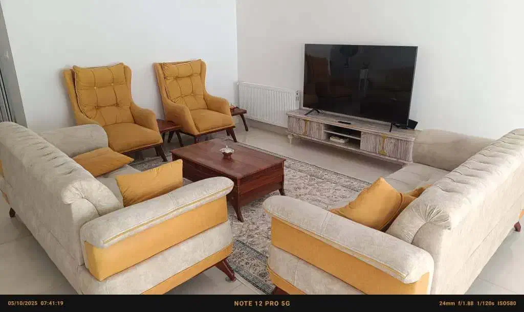 مبلمان|مبلمان خانگی و میز عسلی|مهاباد (آذربایجان غربی), |دیوار