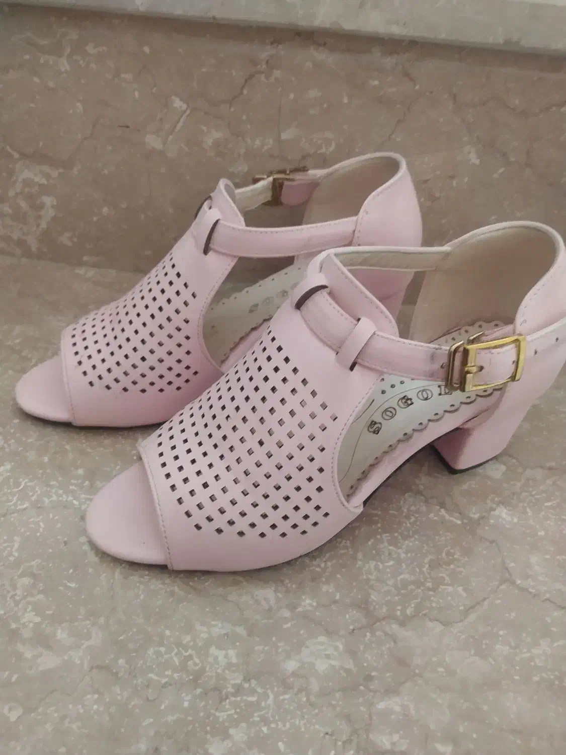 کفش مجلسی|کیف، کفش، کمربند|یاسوج, |دیوار