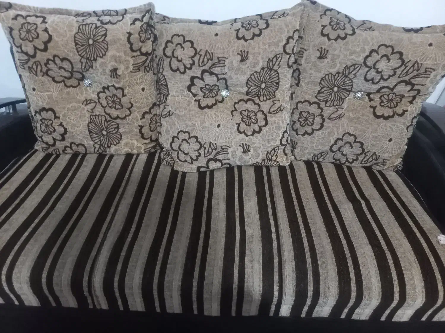 مبل|مبلمان خانگی و میز عسلی|بندر انزلی, آخرخط|دیوار