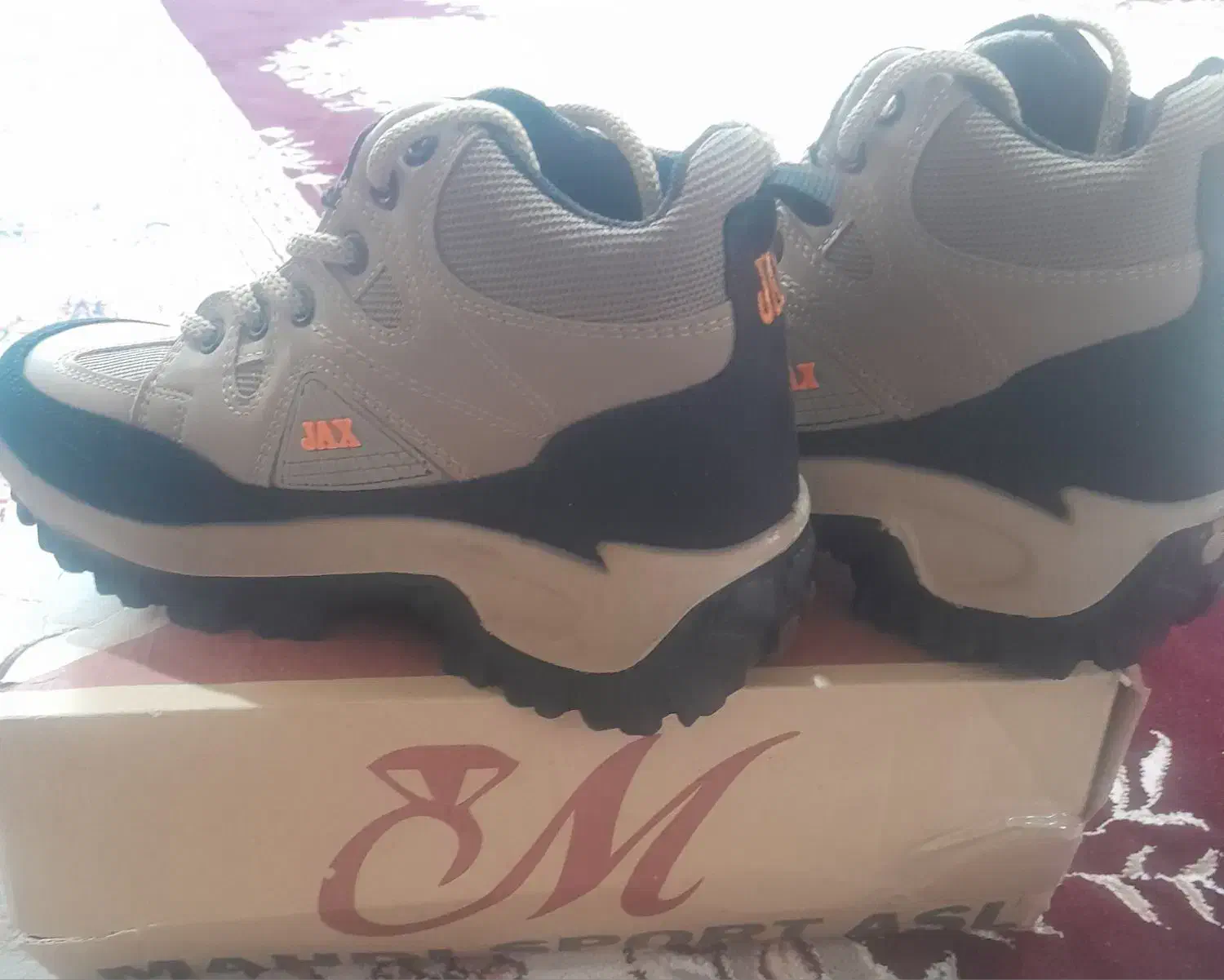 کفش|کیف، کفش، کمربند|ششده و قره بلاغ, |دیوار