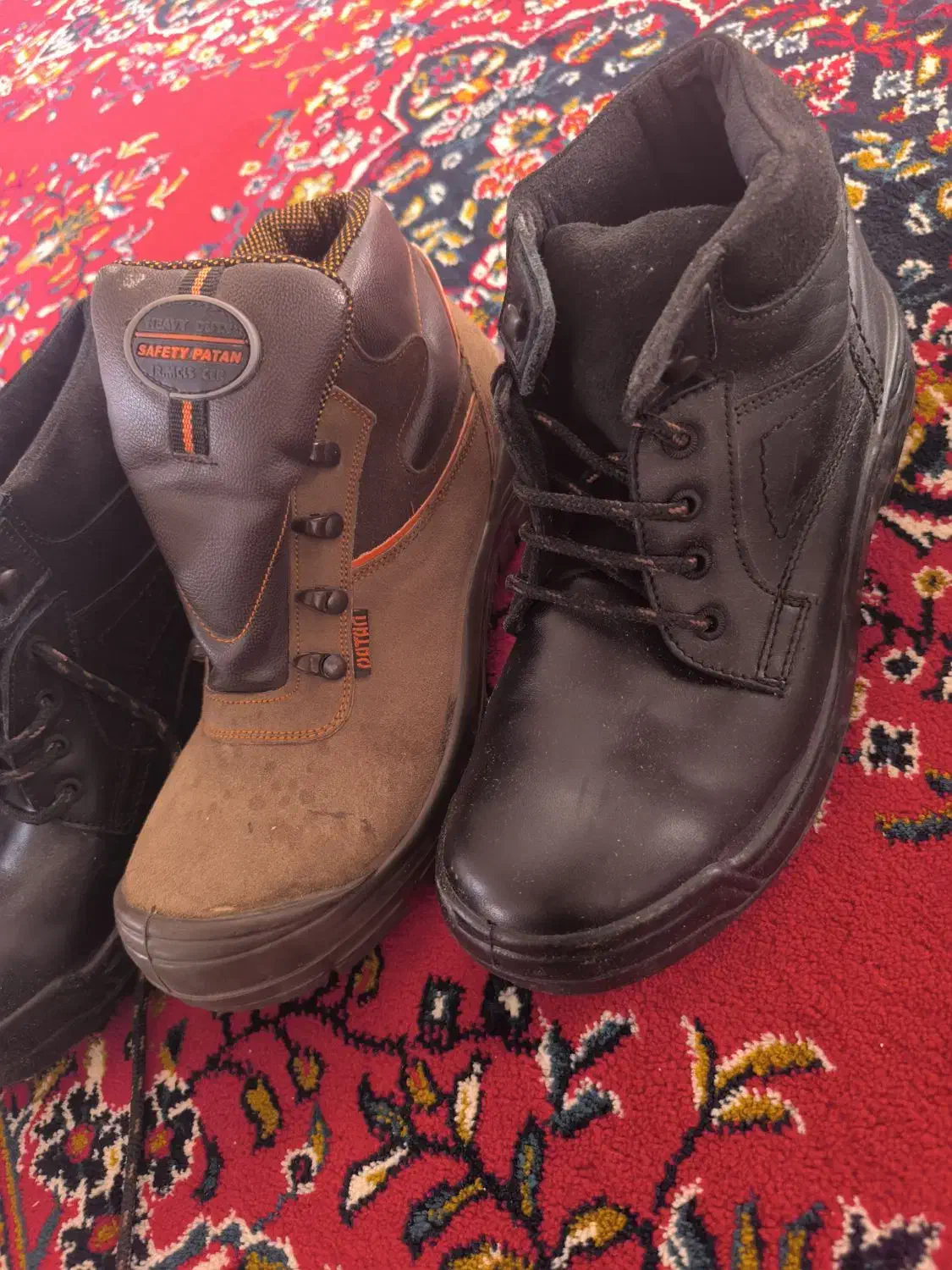 کفش|کیف، کفش، کمربند|سرپل ذهاب, |دیوار