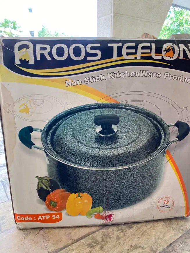 قابلمه تفلون عروس سایز ۵۴|ظروف پختوپز|سرخرود, |دیوار