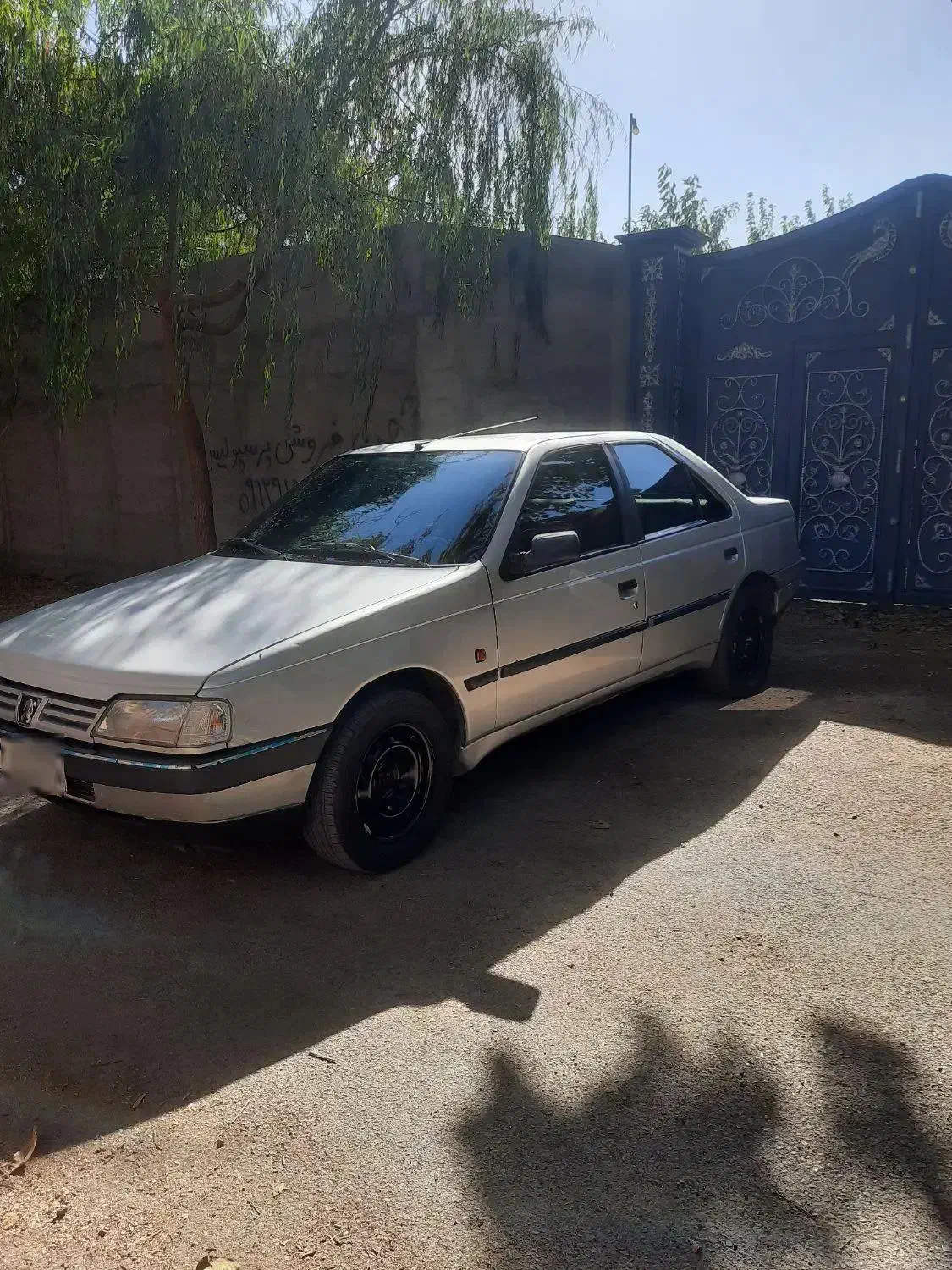 پژو ۴۰۵ GLXمدل ۸۵ نقره ای|خودرو سواری و وانت|کرج, شهرک احمدیه|دیوار