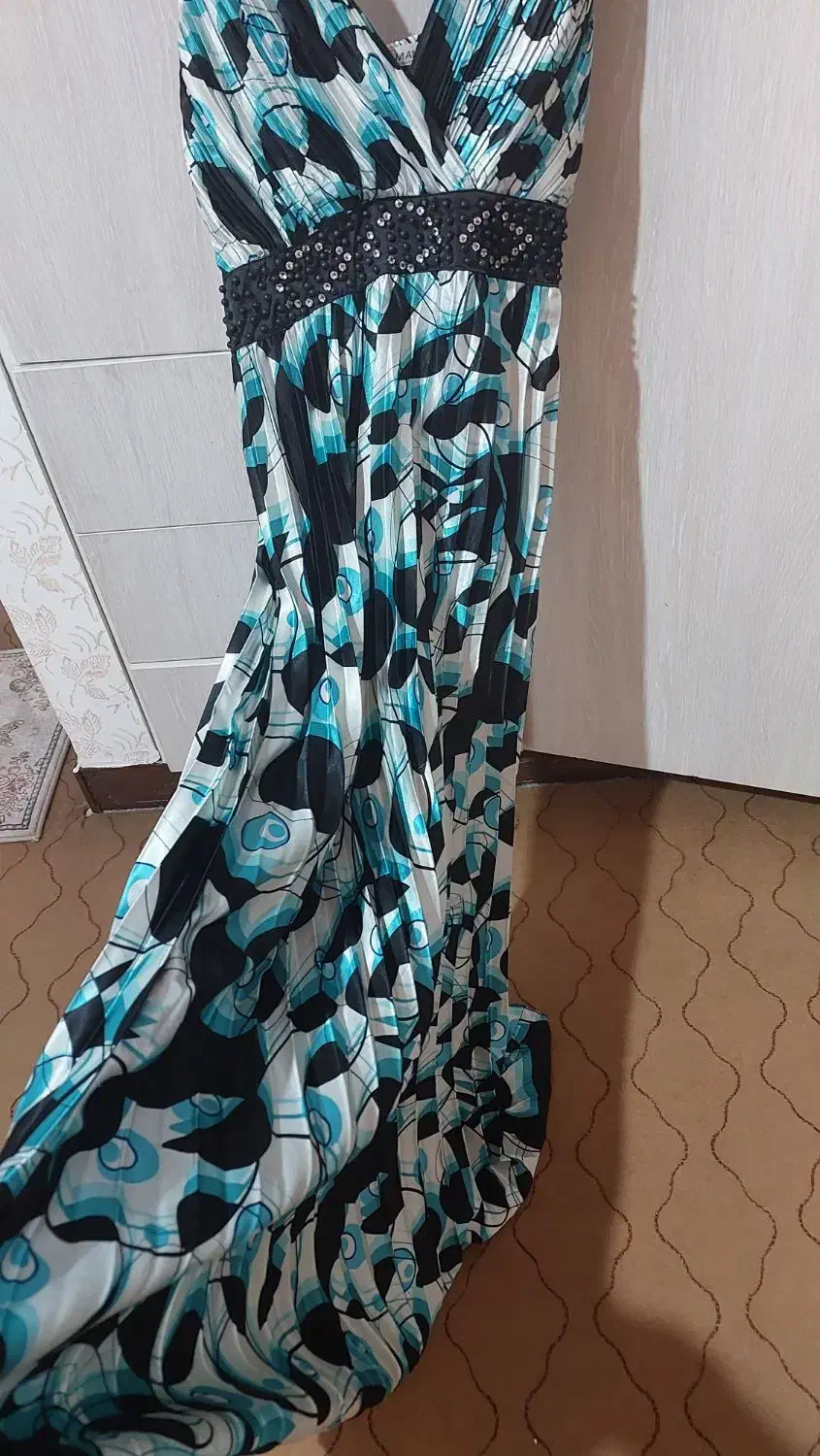 لباس مجلسی|لباس|مسجد سلیمان, |دیوار