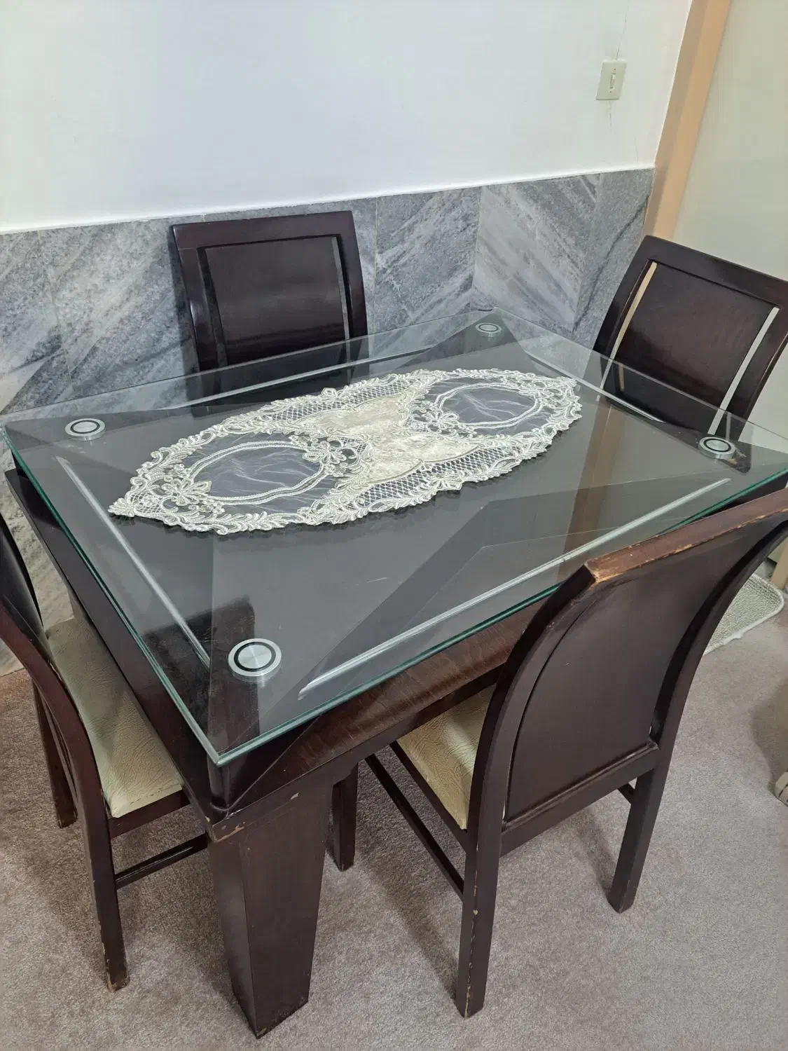 میز ناهارخوری 4نفره|میز و صندلی غذاخوری|قروه, |دیوار