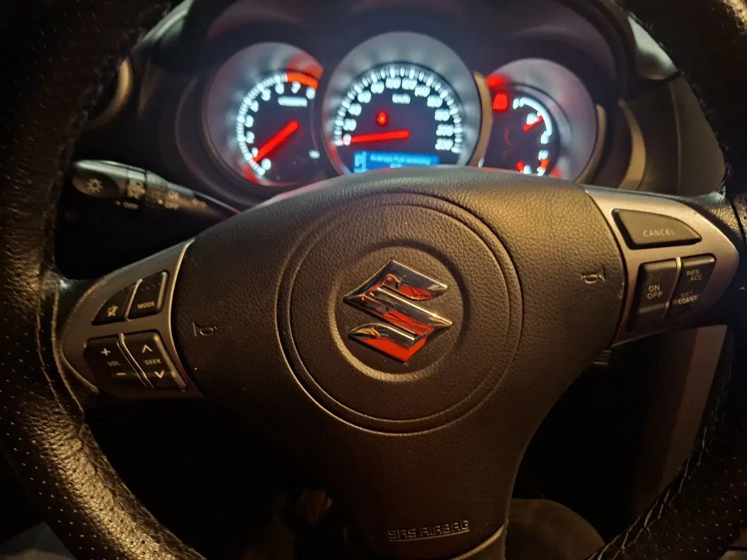 سوزوکی ویتارا اتومات کلاس 10|خودرو سواری و وانت|تهران, شهرک انصار|دیوار