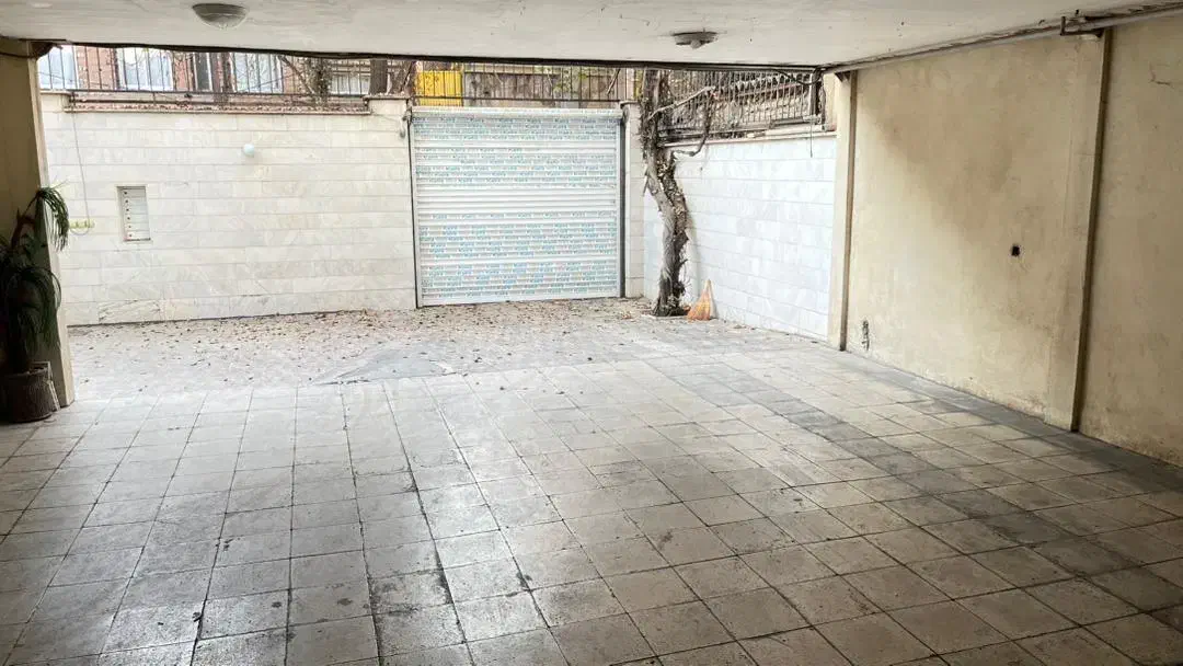 ۴۸ متری نقلی با پارکینگ مناسب زوج‌های جوان