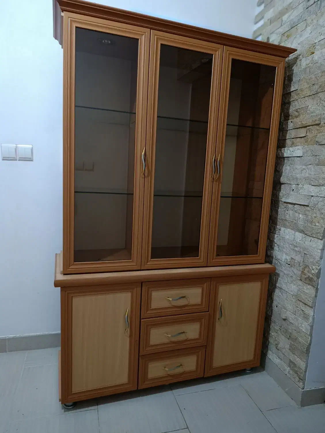 کمد|جاکفشی، کمد، دراور|تنکابن, |دیوار