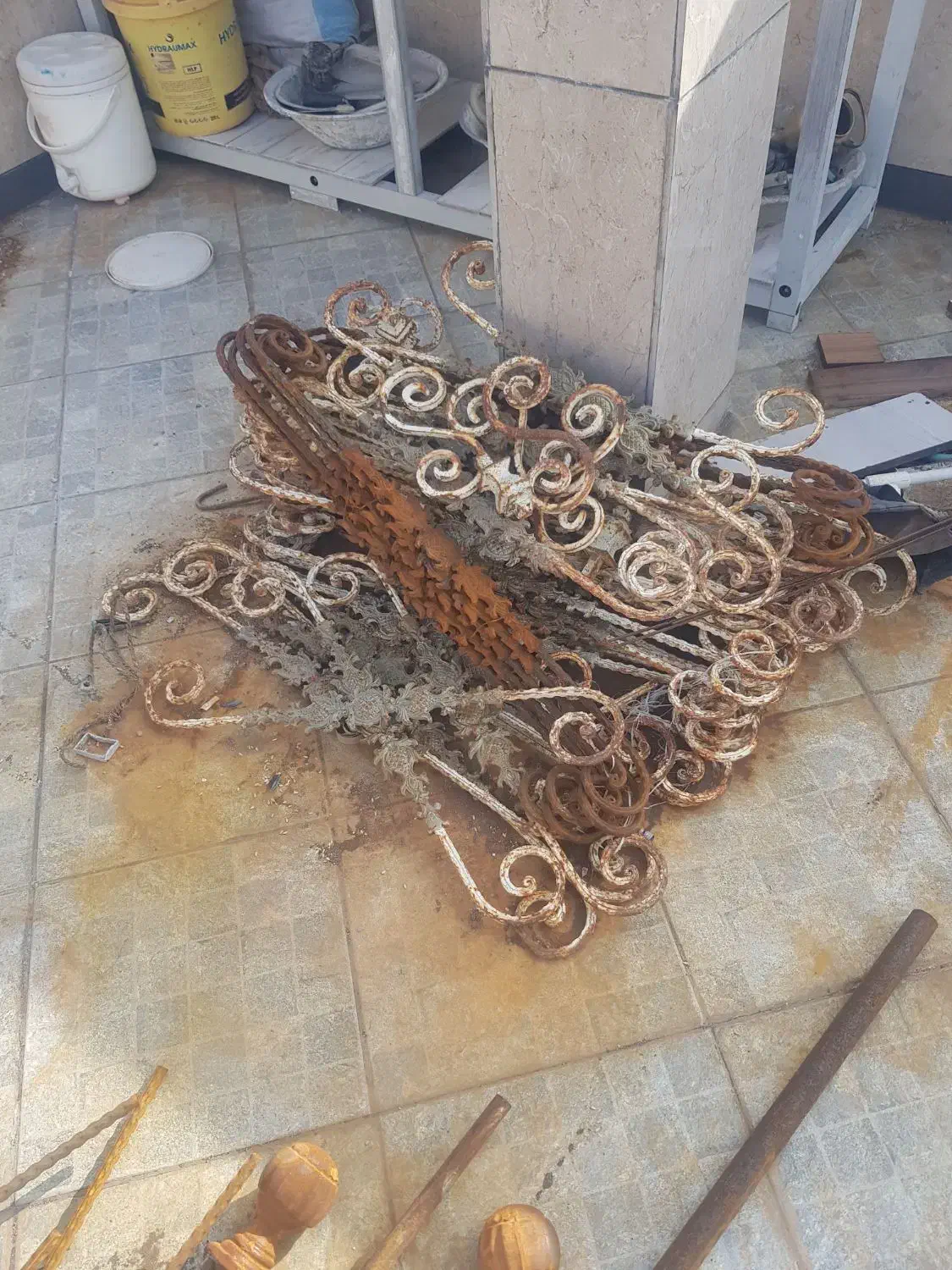 فروش نرده تراس و راه پله ، تعداد ۱۰۰ عدد|مصالح و تجهیزات ساختمان|اهر, |دیوار