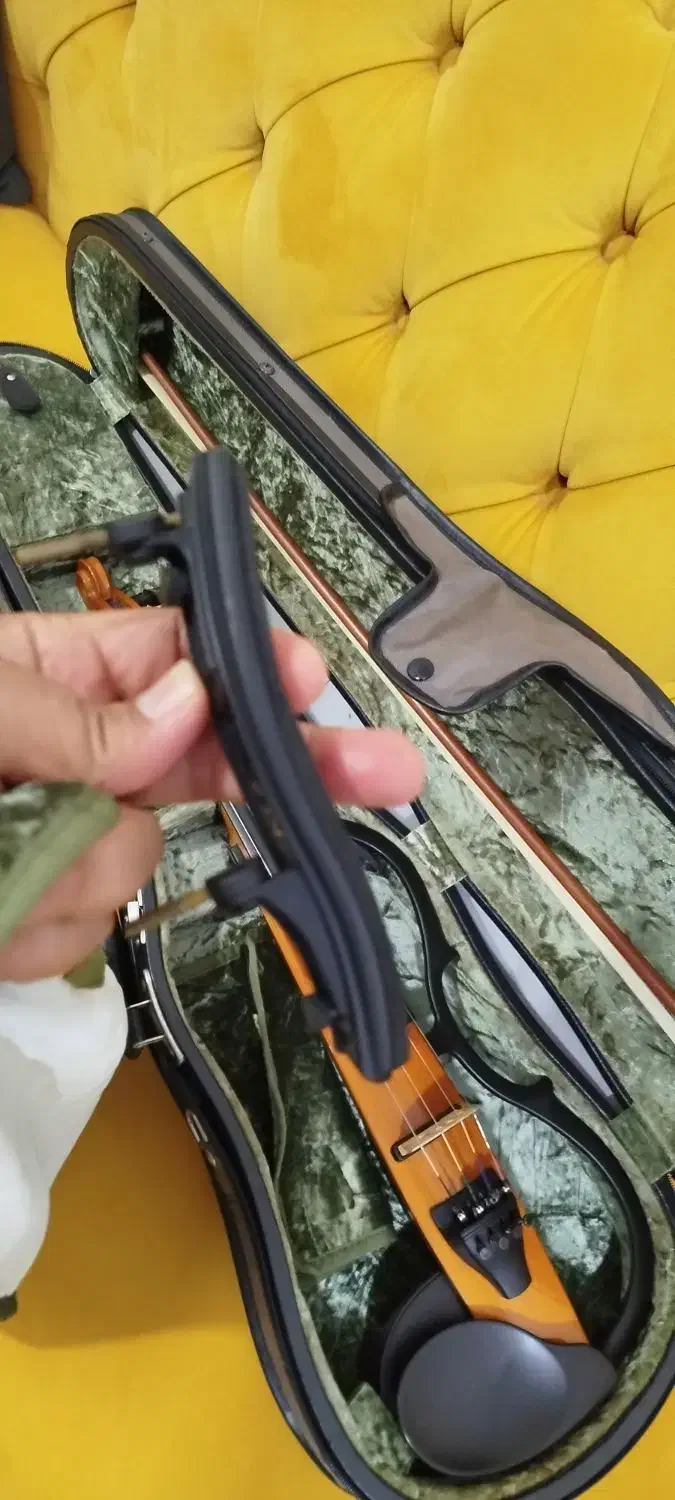 ویولن الکتریک Yamaha sv 100|ویولن|اصفهان, شاهزاده ابراهیم|دیوار