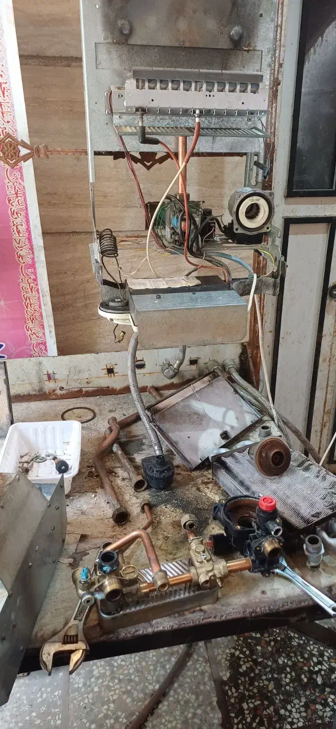 سرویس و تعمیرات پکیج و شوفاژ و آبگرمکن|خدمات پیشه و مهارت|شیراز, قدوسی غربی|دیوار