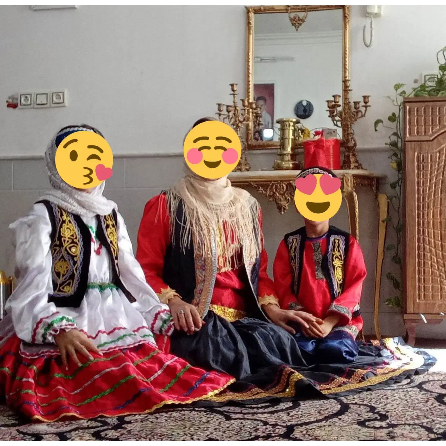 لباس محلی|لباس|نیشابور, رحمت آباد|دیوار