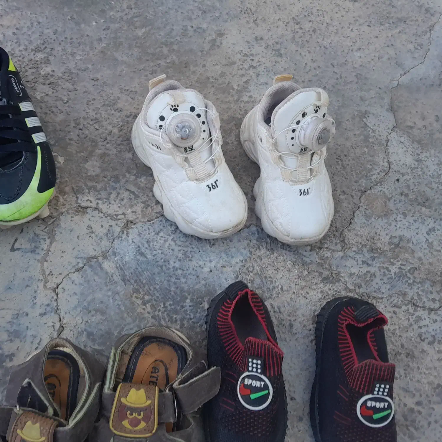 کفش بچه گانه|کفش و لباس بچه|کوهدشت, |دیوار