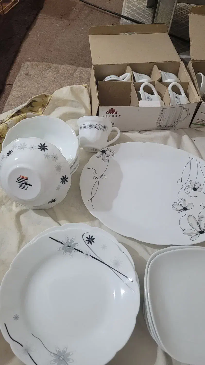 ظرف و لیوان و سرویس غذاخوری|ظروف سرو و پذیرایی|آق قلا, |دیوار