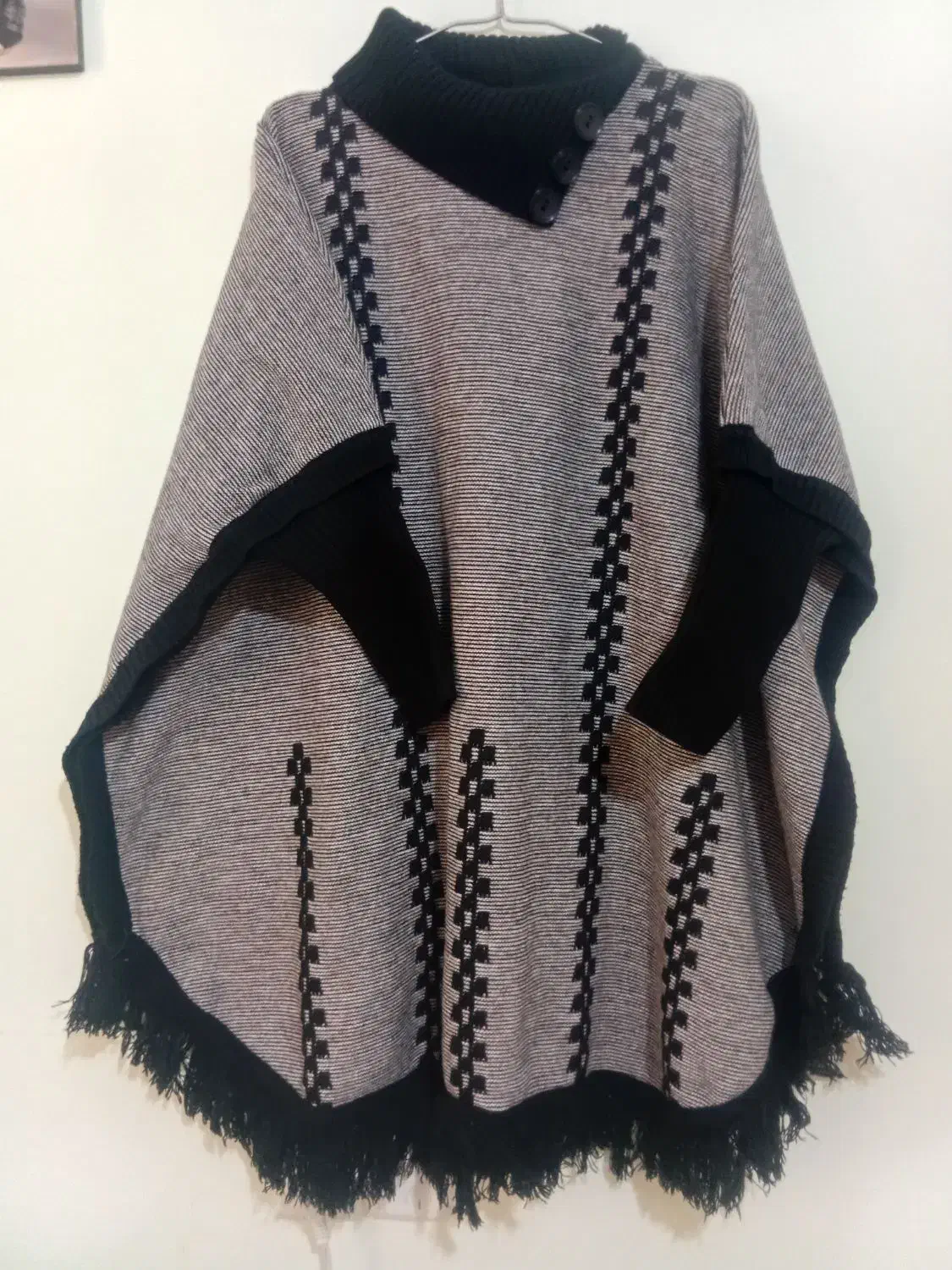 پانچو بافت|لباس|کرج, شاهینویلا|دیوار