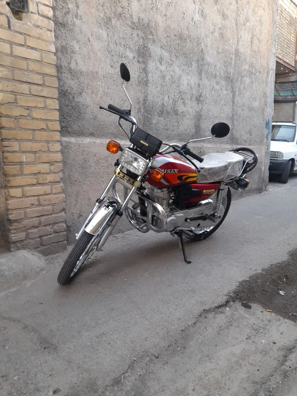 موتور سیکلت احسان ۱۲۵|موتورسیکلت|قم, پشت انبار نفت|دیوار