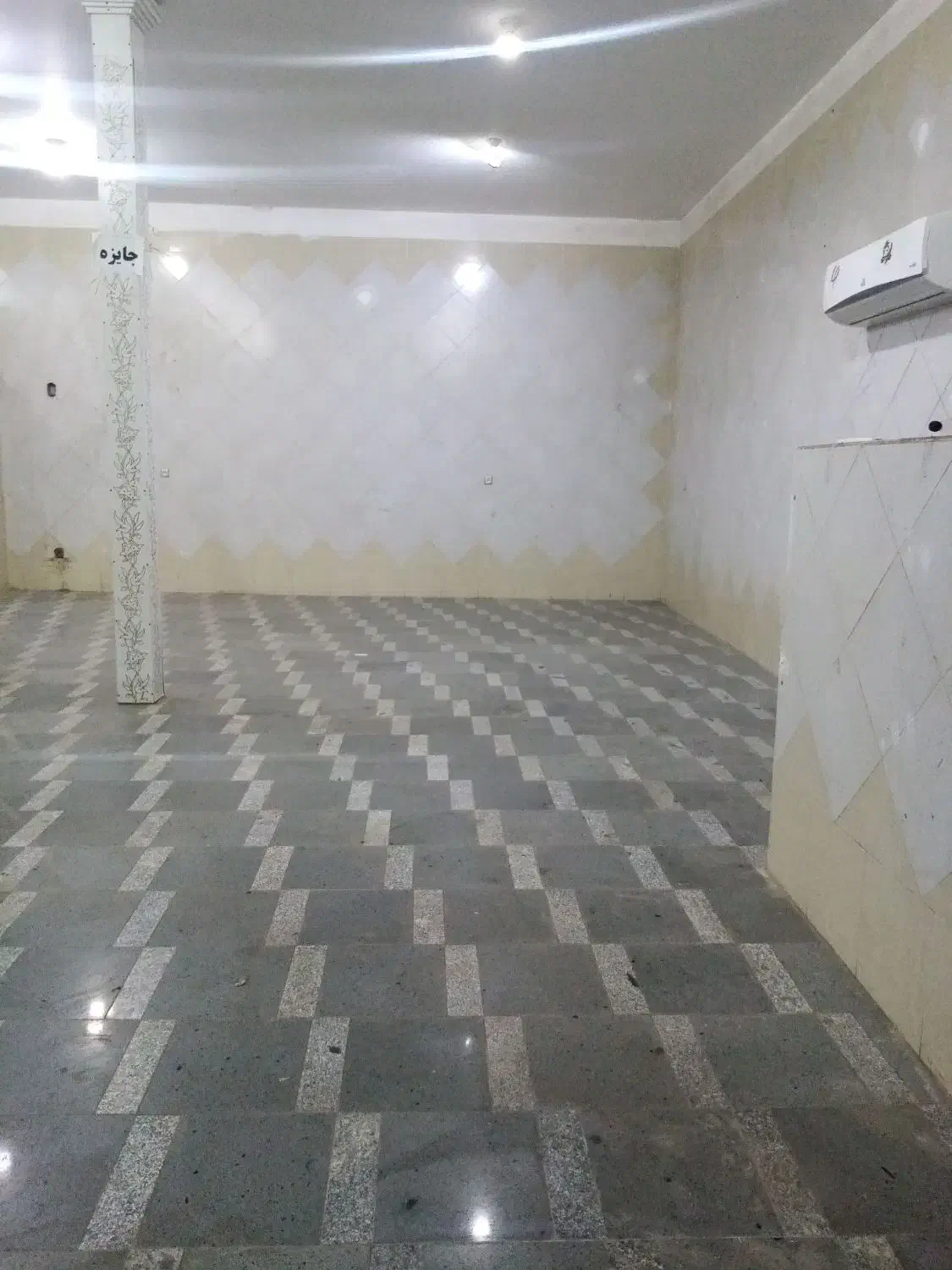 145 متر مغازه با 18 متر بر ارتفاع 4 متر جوادالائمه|اجارهٔ مغازه و غرفه|قم, چهل درخت‎|دیوار