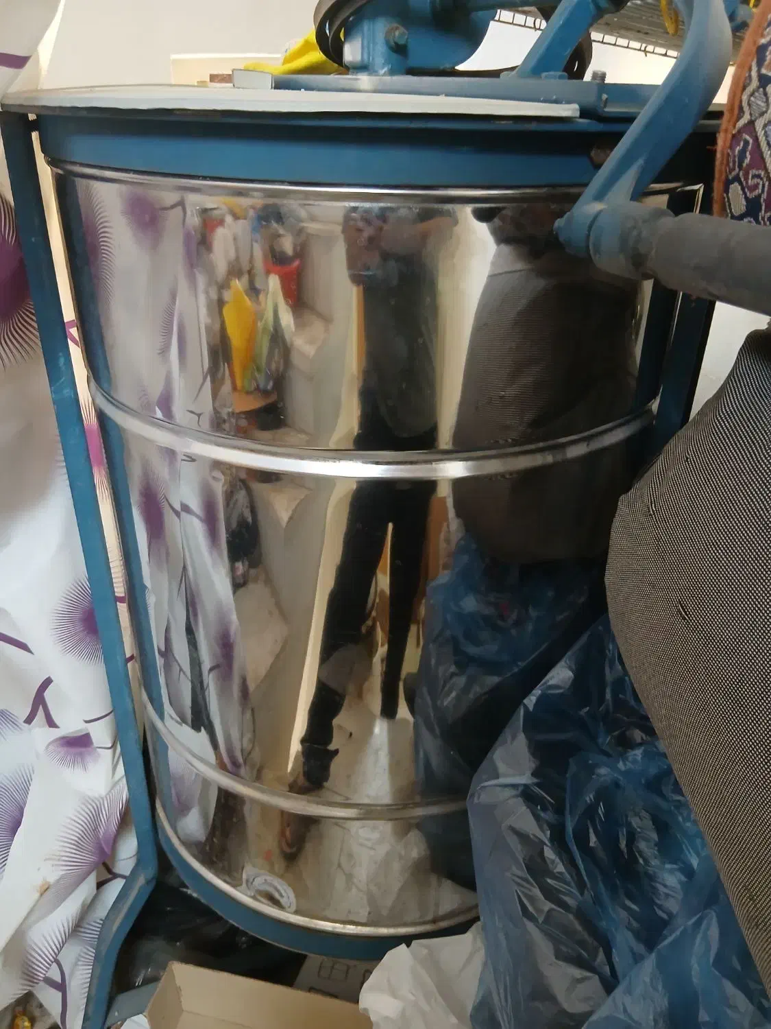 سلام یک دستگاه عسل گیر ۴قاب استیل نو|ماشینآلات صنعتی|یزد, |دیوار