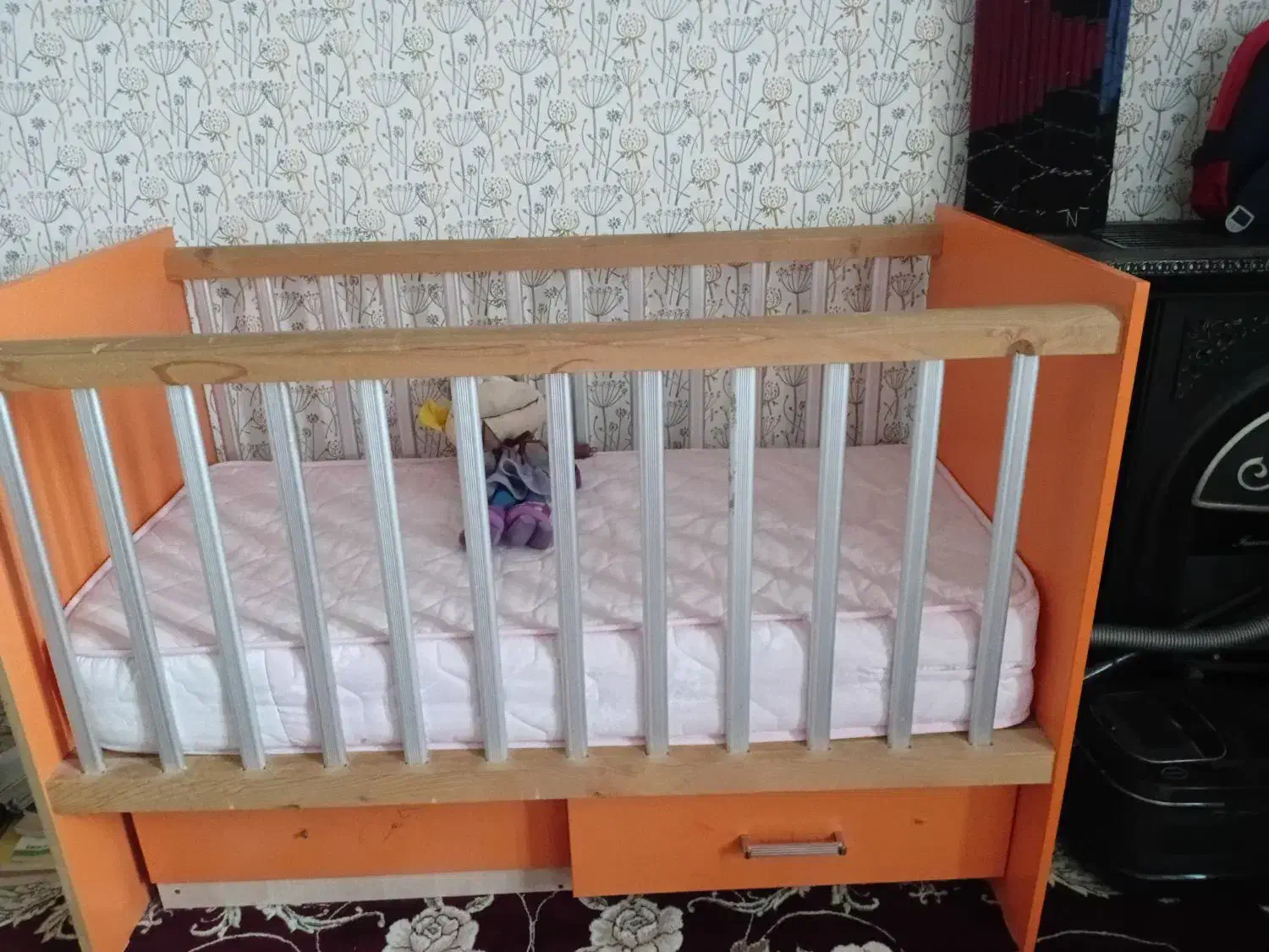 تخت خواب کودک|تخت و سرویس خواب|سرپل ذهاب, |دیوار