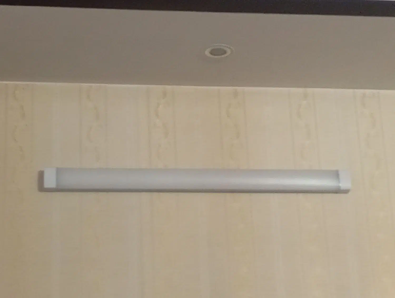 مهتابی نوی نو|لامپ و چراغ|اصفهان, مفتح|دیوار