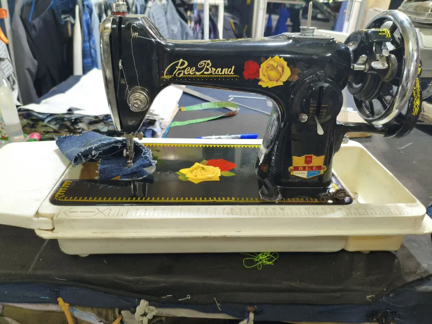 چرخ خیاطی گل سرخ خانگی|چرخ خیاطی و ریسندگی|رباط‌کریم, رباط‌کریم|دیوار