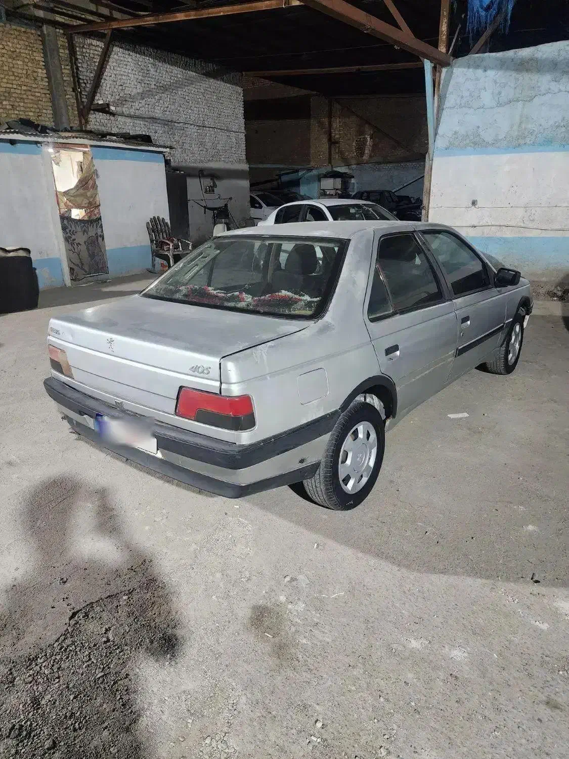 پژو۴۰۵نقره ای|خودرو سواری و وانت|یزد, |دیوار