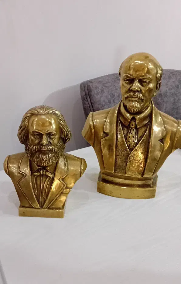 مجسمه برنج روسی سوییت|مجسمه، تندیس، ماکت|اردبیل, |دیوار