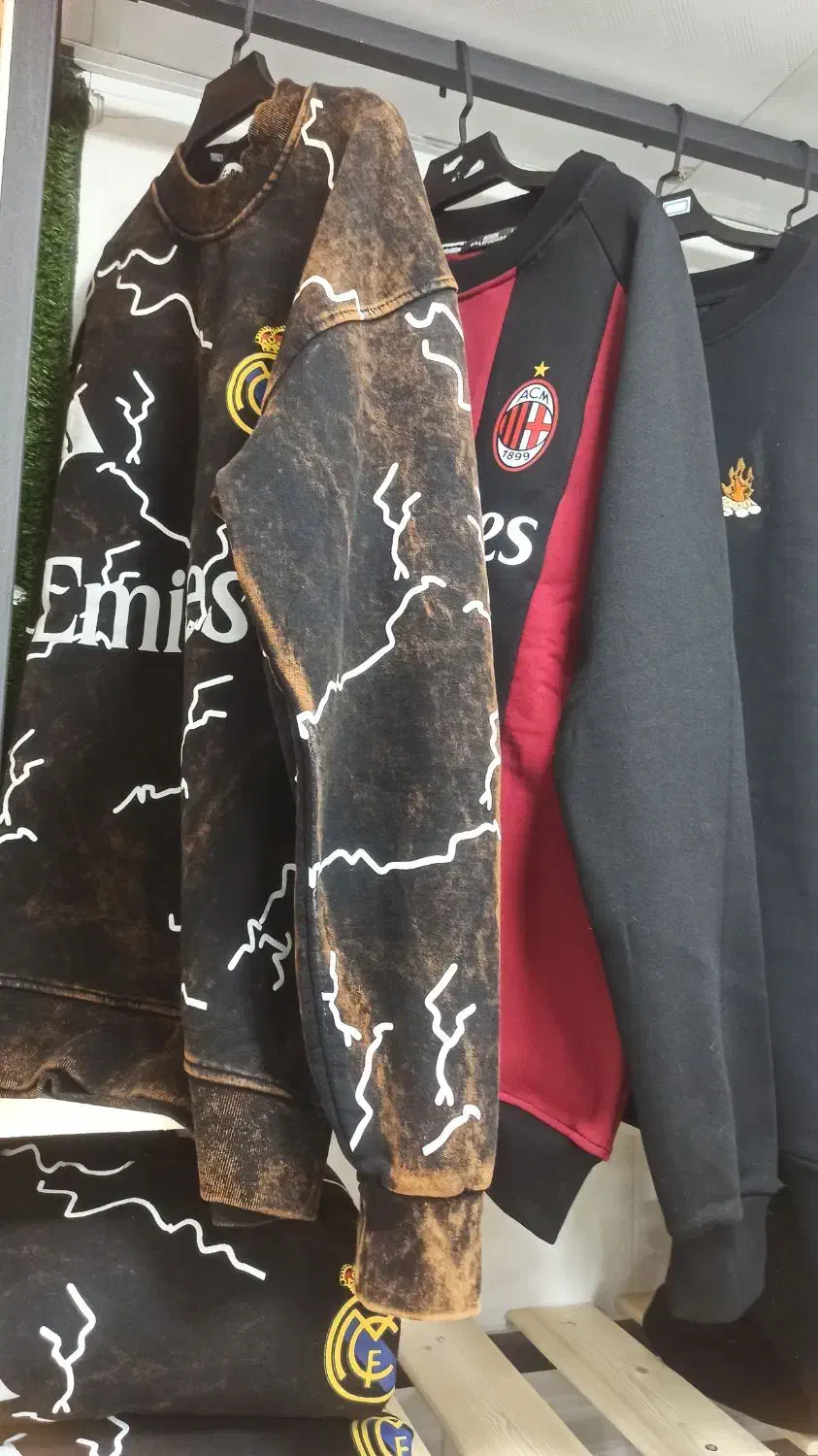 آلفا،پوشاک|لباس|دهدشت, |دیوار