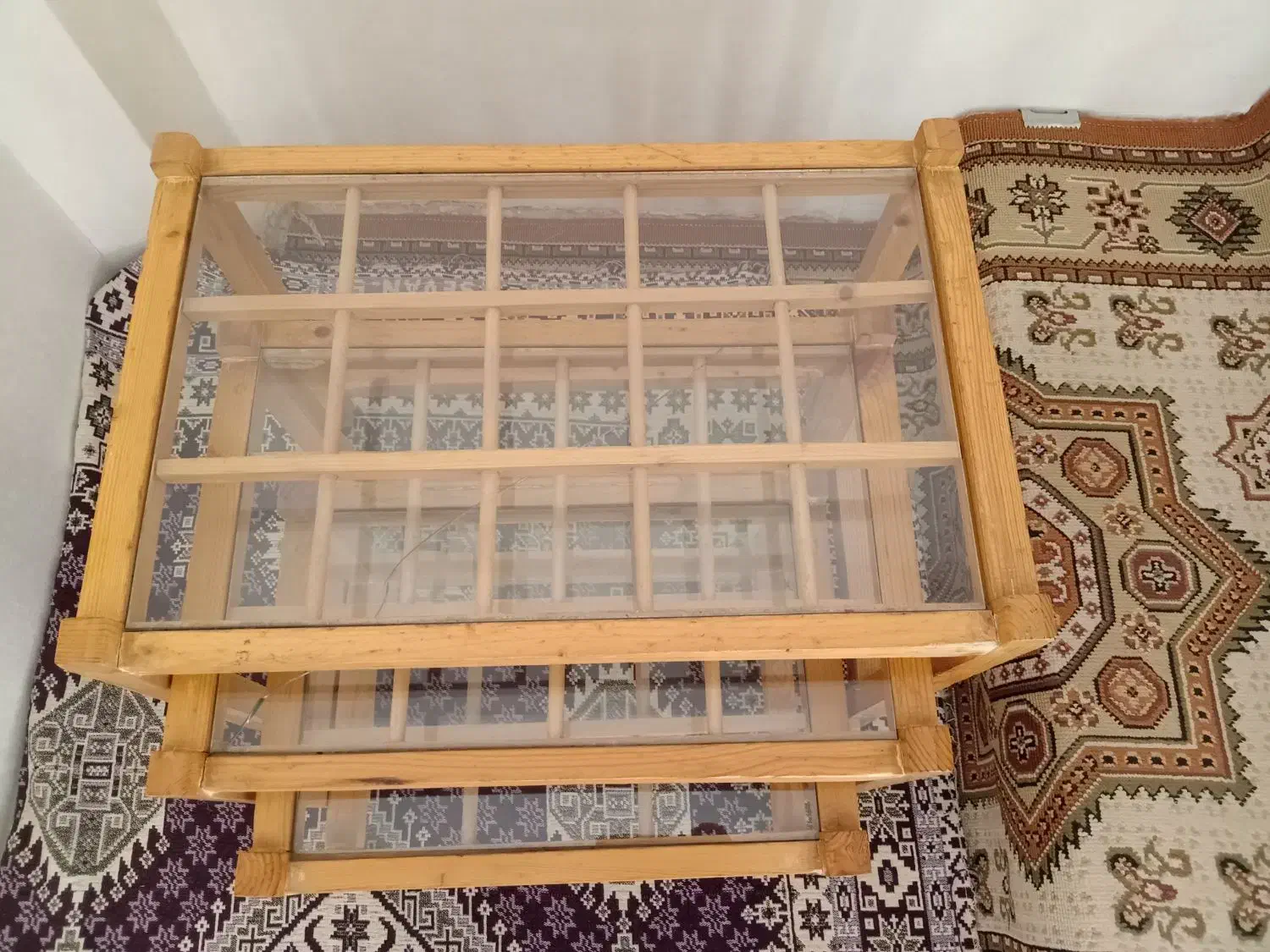 3عدد عسلی|مبلمان خانگی و میز عسلی|مهاباد (آذربایجان غربی), |دیوار