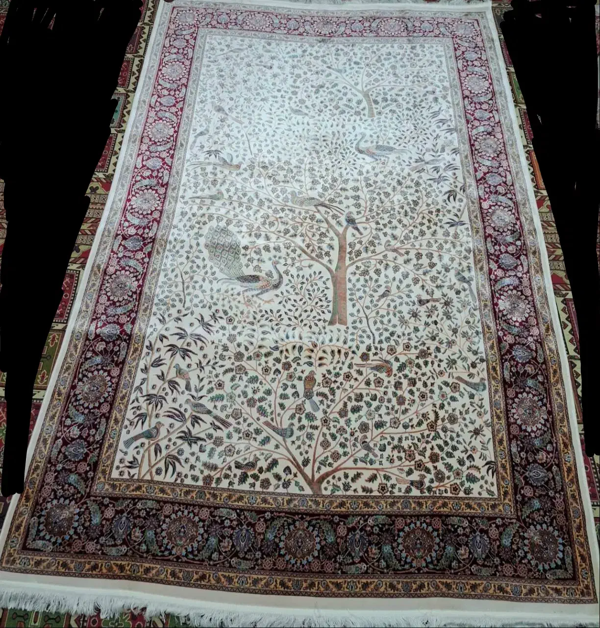 فرش ابریشم ۳ متره نو|فرش|پیشوا, |دیوار