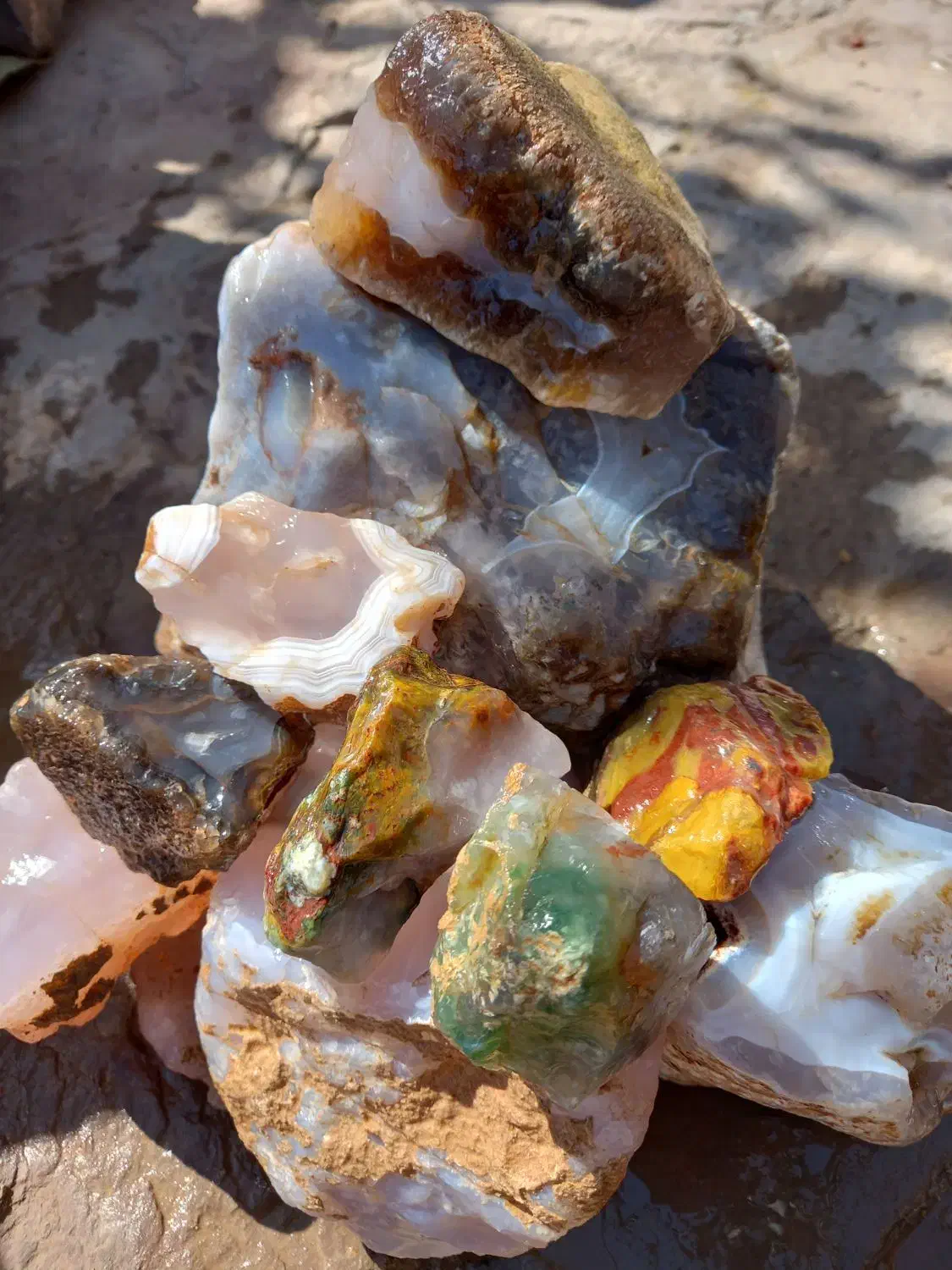 سنگ عقیق راف|کلکسیون اشیاء عتیقه|شادمهر, |دیوار