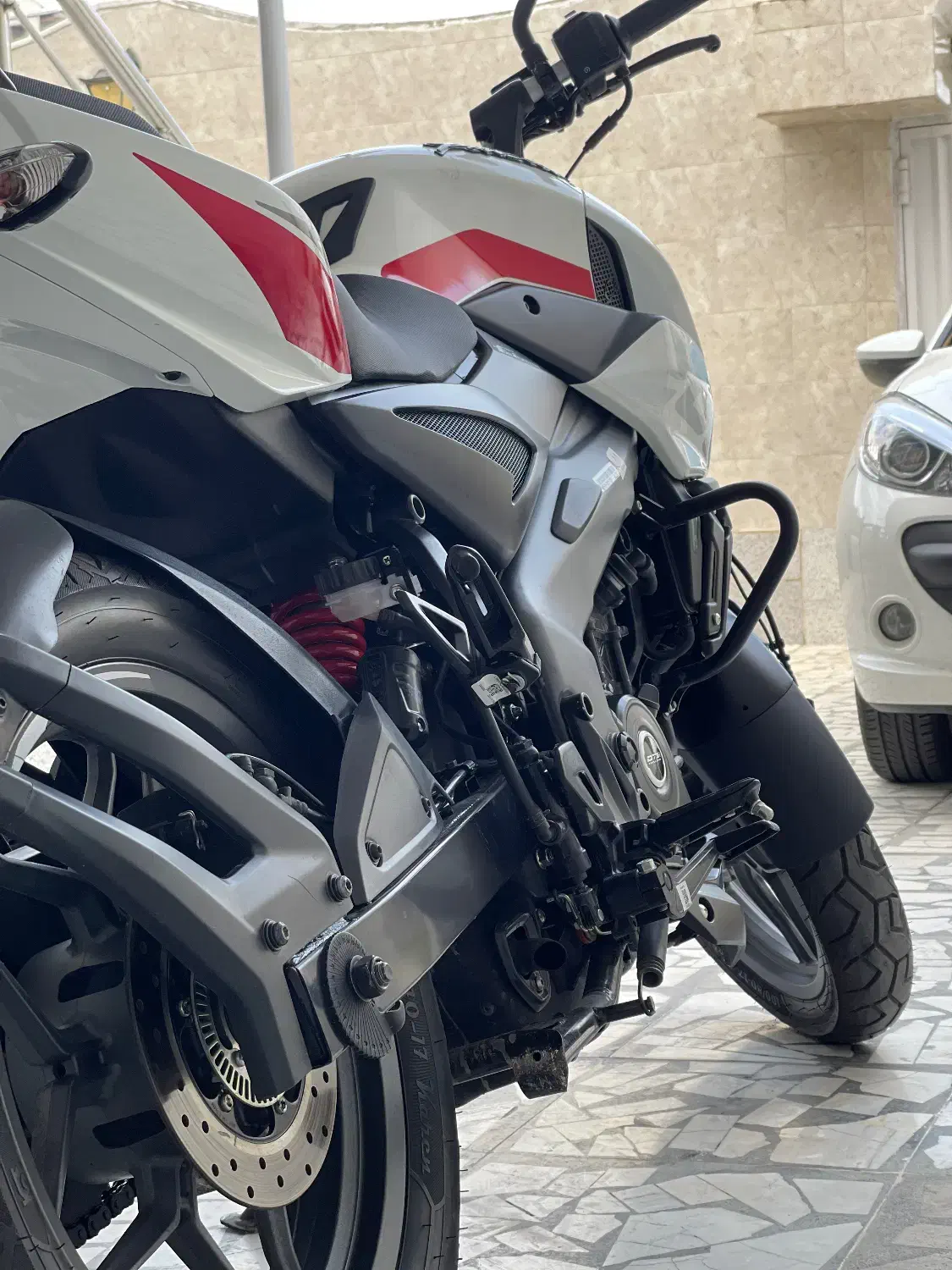 موتور ان اس ۲۰۰|موتورسیکلت|فریدون‌کنار, |دیوار