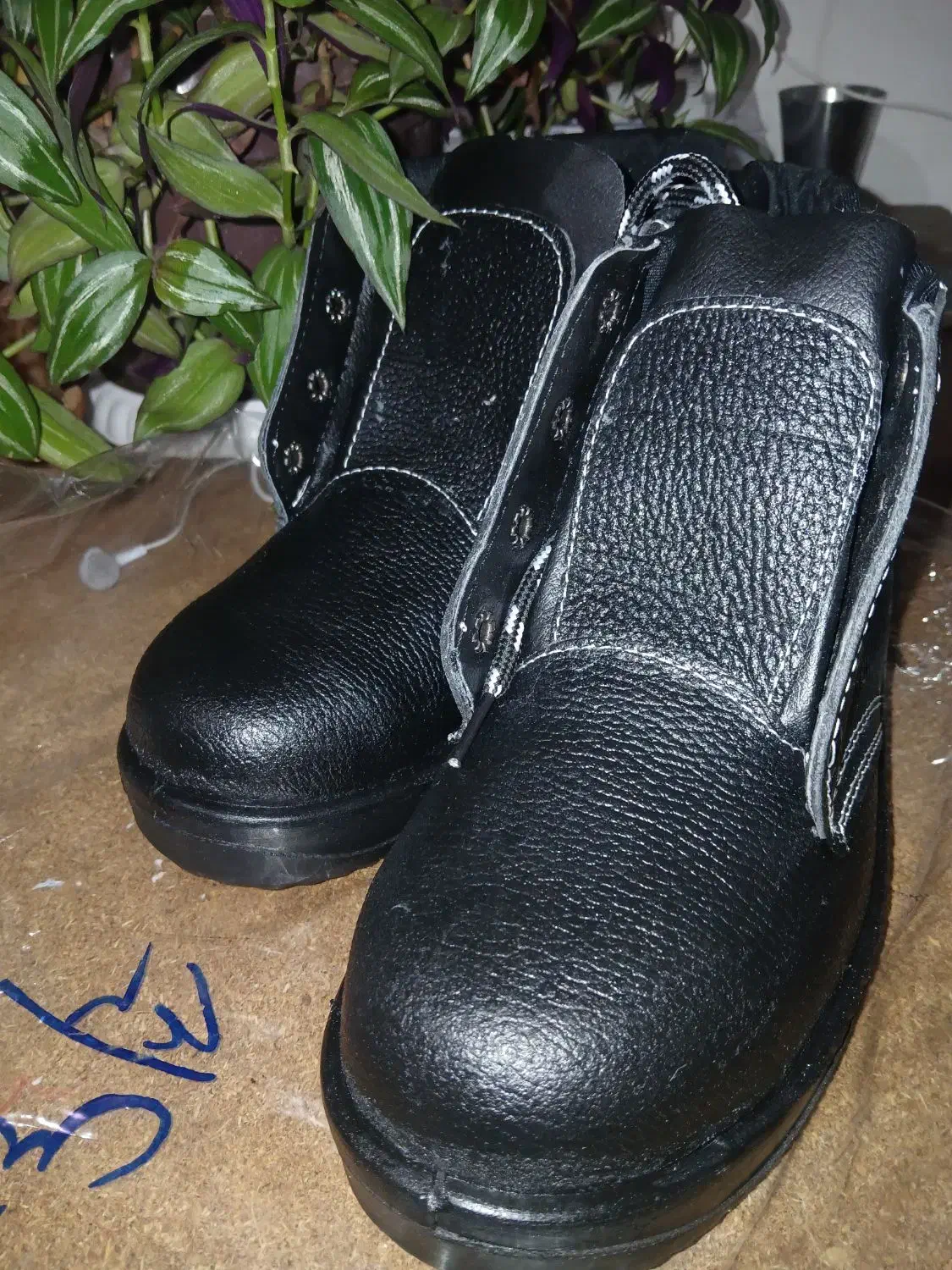 کفش ایمنی سایز ۴۲|کیف، کفش، کمربند|سنقر, |دیوار