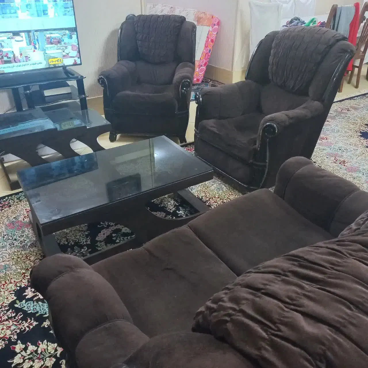 مبل هفت نفره همراه میز جلو مبلی|مبلمان خانگی و میز عسلی|بیرجند, |دیوار