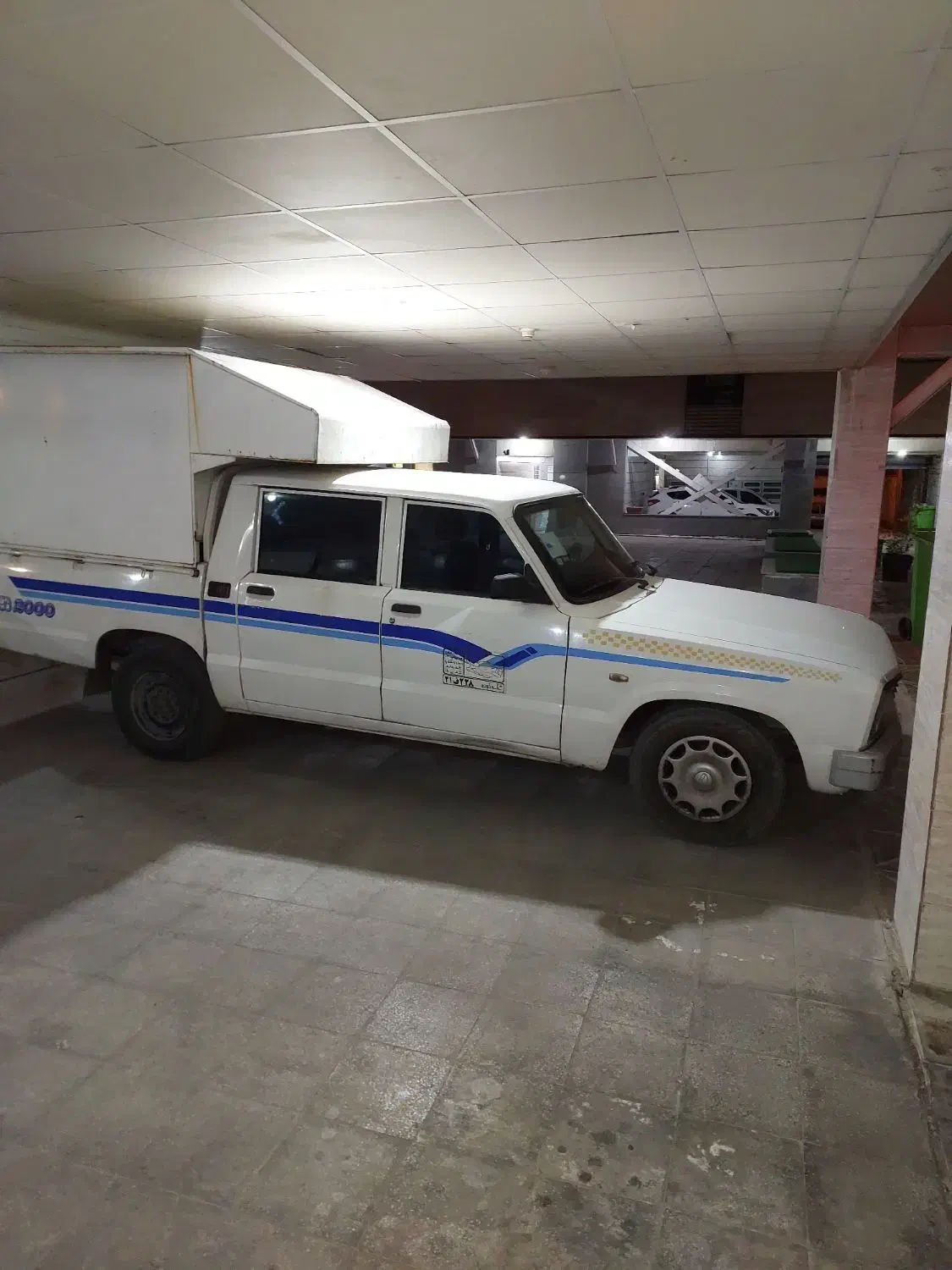 وانت مزدا دوکابین|خودرو سواری و وانت|شیراز, زند|دیوار