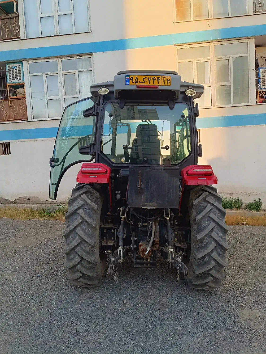 تراکتور چهار سیلندر جفتrk604 یورو پارس ۴۰۳|خودرو سنگین|کرمانشاه, |دیوار